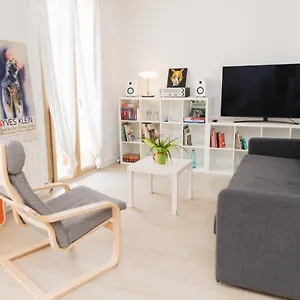 https://la-surfera-apartment.catalonia-hotels.com